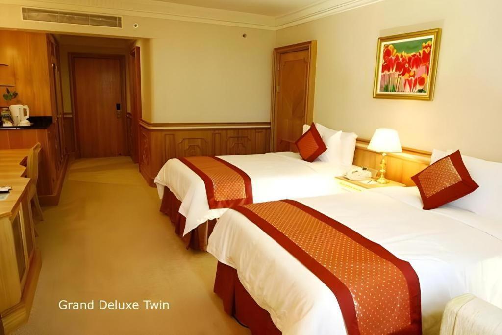 The Rizqun International Hotel Bandar Seri Begawan Exterior photo