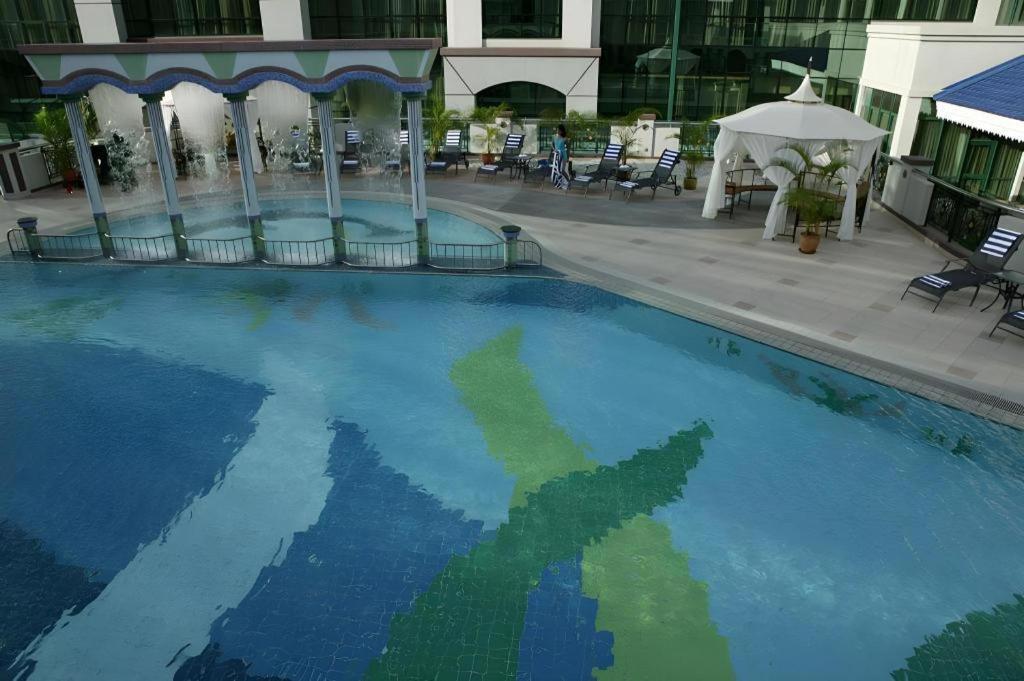 The Rizqun International Hotel Bandar Seri Begawan Exterior photo