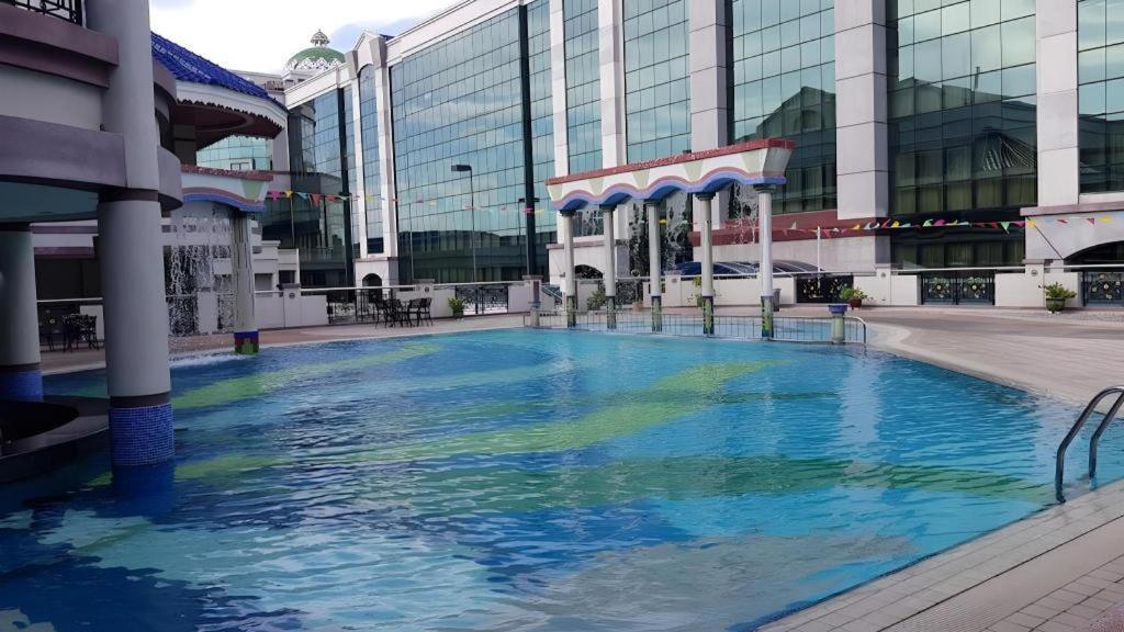 The Rizqun International Hotel Bandar Seri Begawan Exterior photo