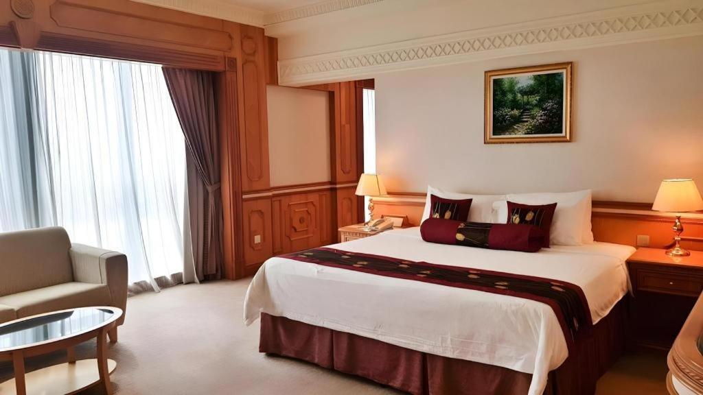 The Rizqun International Hotel Bandar Seri Begawan Exterior photo